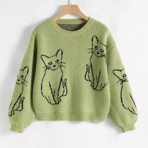 Green Sweater with Cat oversized raglan sleeve XS